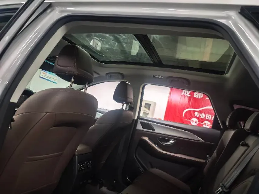 2024 Dongfeng RuiQi6 pro 2.3T 147HP L4 6MT,autocango,china used car exporter,china ev exporter,chinese used car exporter,chinese used ev exporter