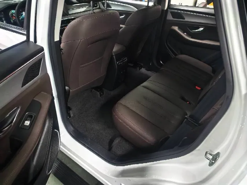 2024 Dongfeng RuiQi6 pro 2.3T 147HP L4 6MT,autocango,china used car exporter,china ev exporter,chinese used car exporter,chinese used ev exporter