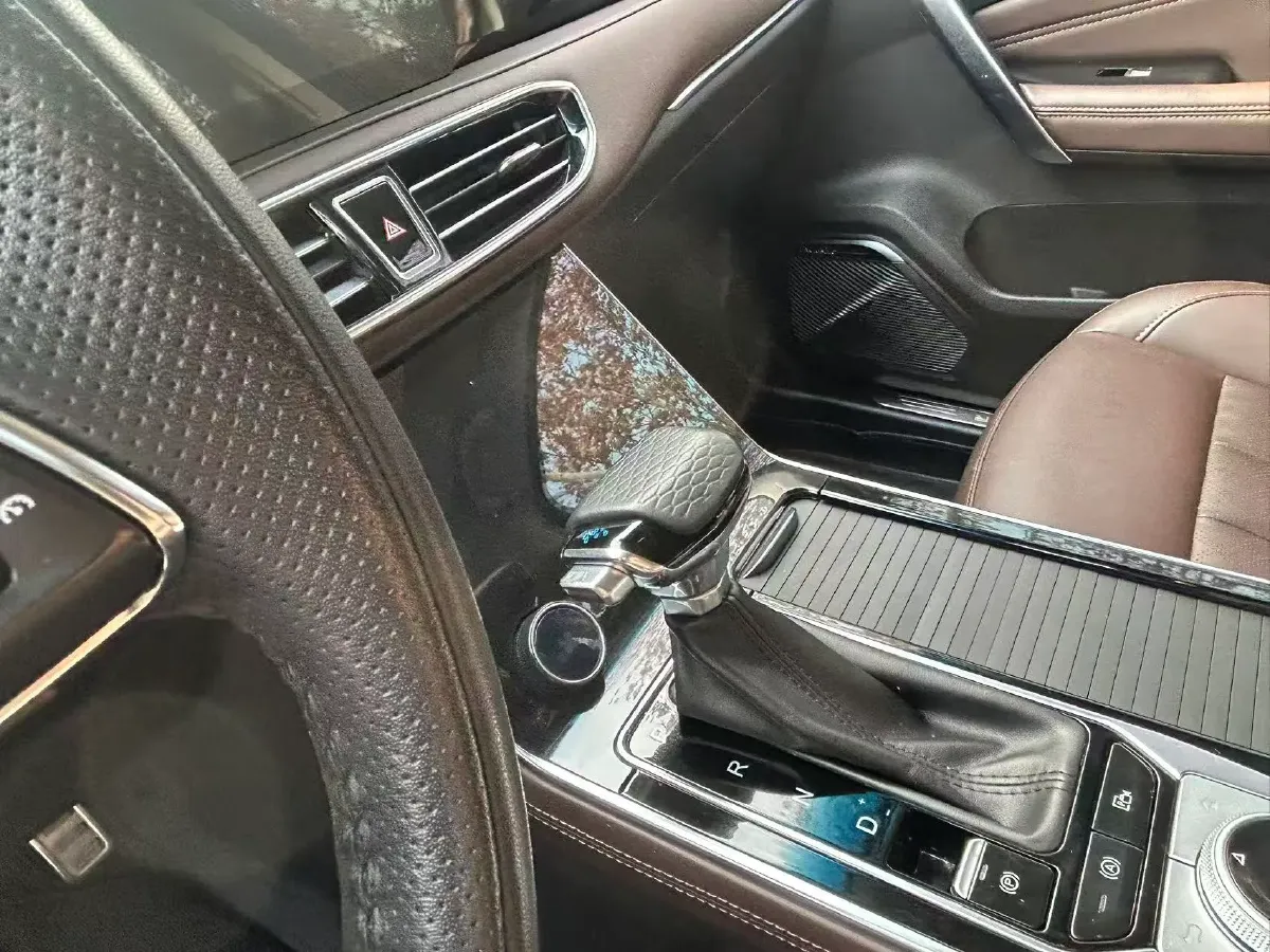 2021 Jetour X90 1.6T 197HP L4 7DCT,autocango,china used car exporter,china ev exporter,chinese used car exporter,chinese used ev exporter