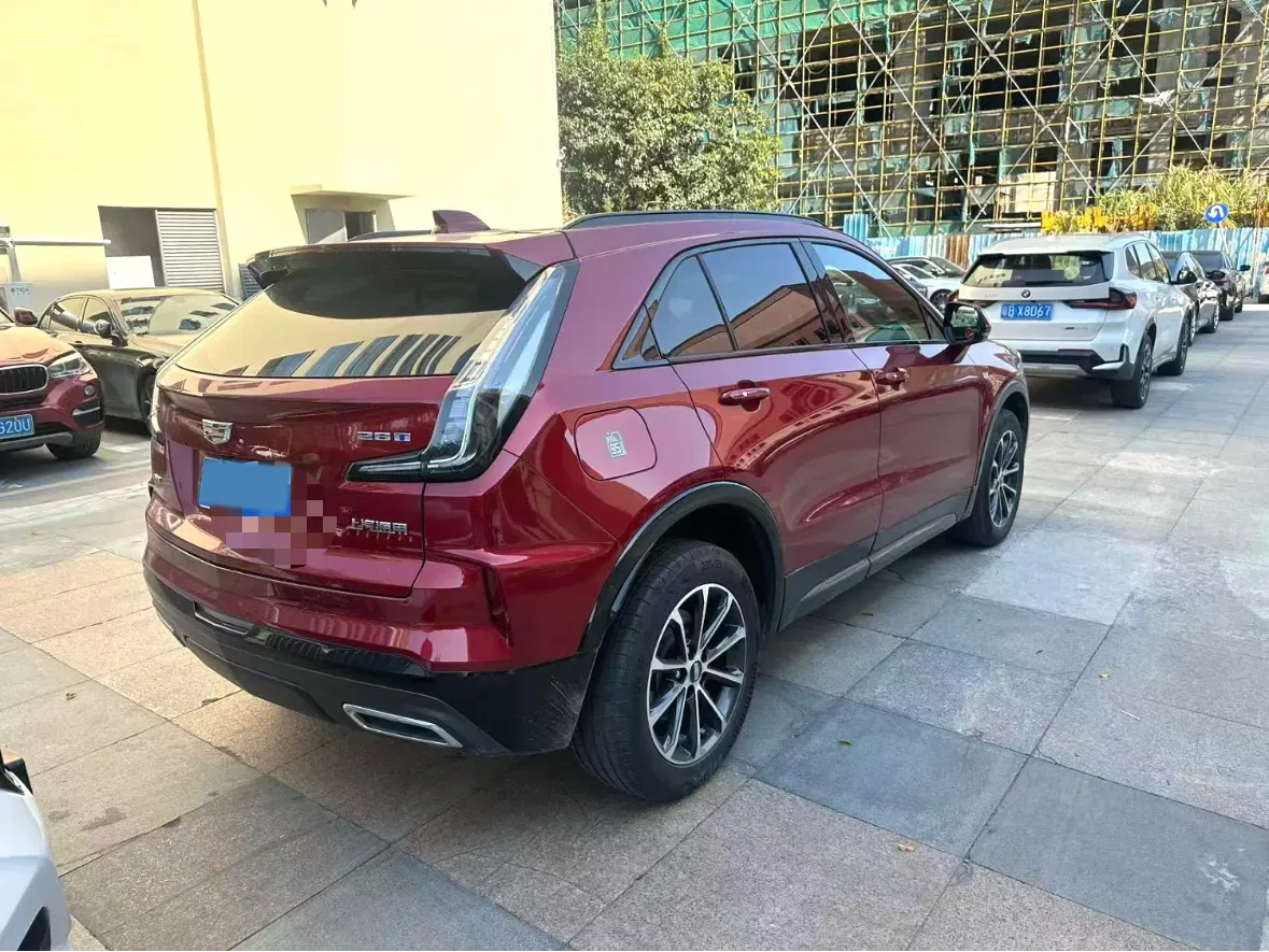 2024 Cadillac XT4 2.0T 237HP L4 9AT,autocango,china used car exporter,china ev exporter,chinese used car exporter,chinese used ev exporter
