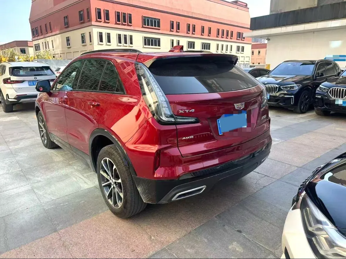 2024 Cadillac XT4 2.0T 237HP L4 9AT,autocango,china used car exporter,china ev exporter,chinese used car exporter,chinese used ev exporter