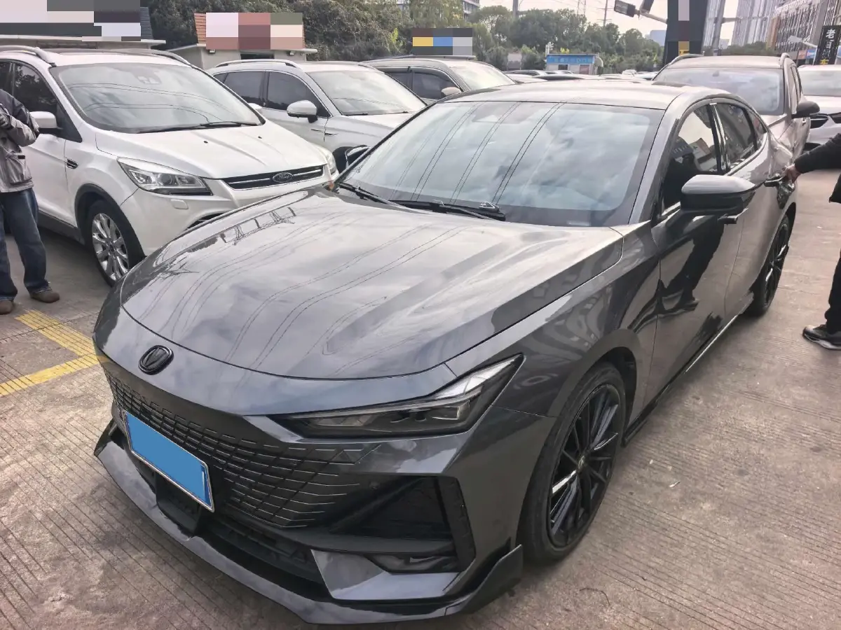 2023 ChangAn UNI-V 1.5T 188HP L4 7DCT