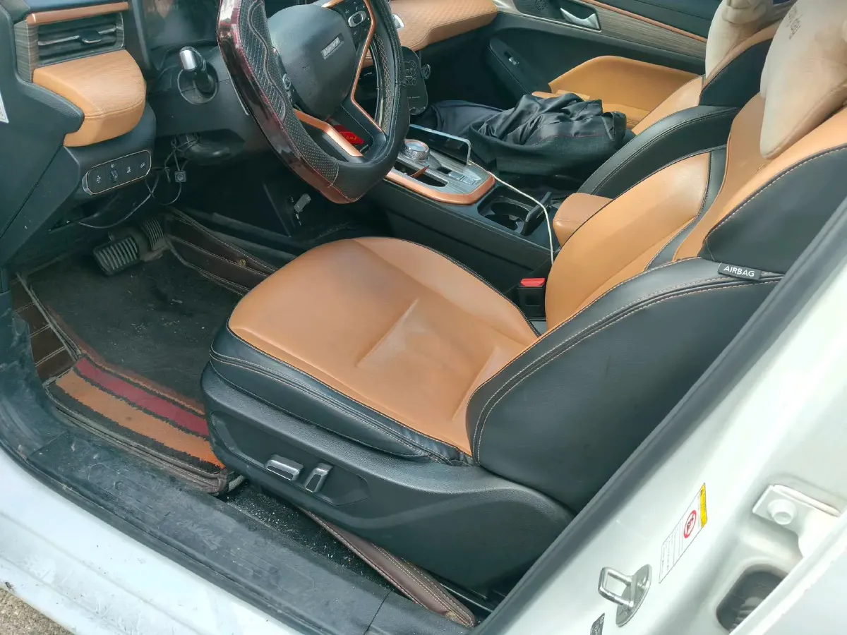 2021 Haval Jolion 1.5T 150HP L4 7DCT,autocango,china used car exporter,china ev exporter,chinese used car exporter,chinese used ev exporter