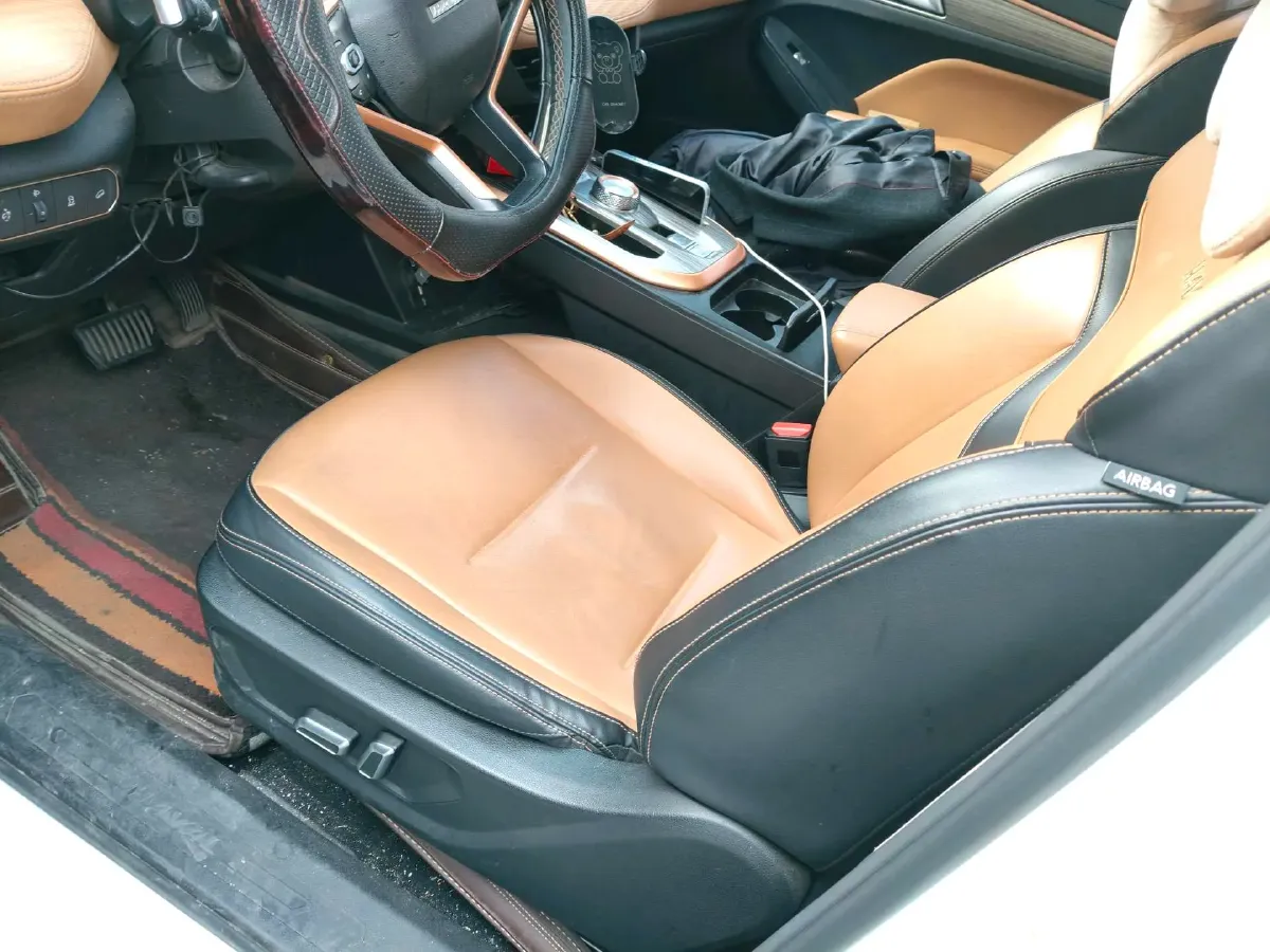 2021 Haval Jolion 1.5T 150HP L4 7DCT,autocango,china used car exporter,china ev exporter,chinese used car exporter,chinese used ev exporter