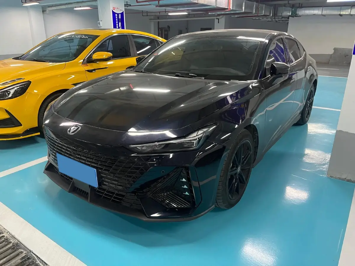 2022 ChangAn UNI-V 1.5T 188HP L4 7DCT