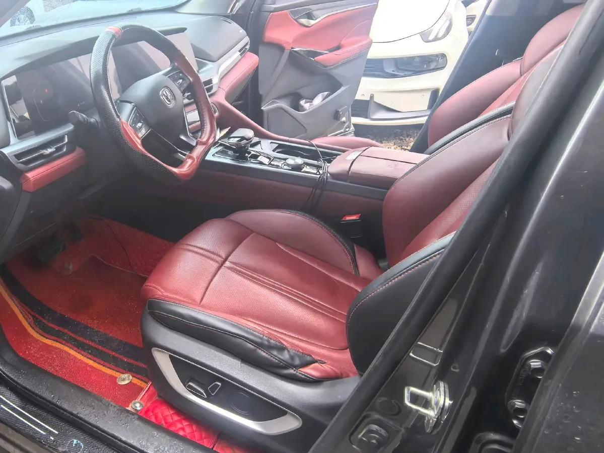 2022 ChangAn CS75 Plus 1.5T 178HP L4 6AT,autocango,china used car exporter,china ev exporter,chinese used car exporter,chinese used ev exporter