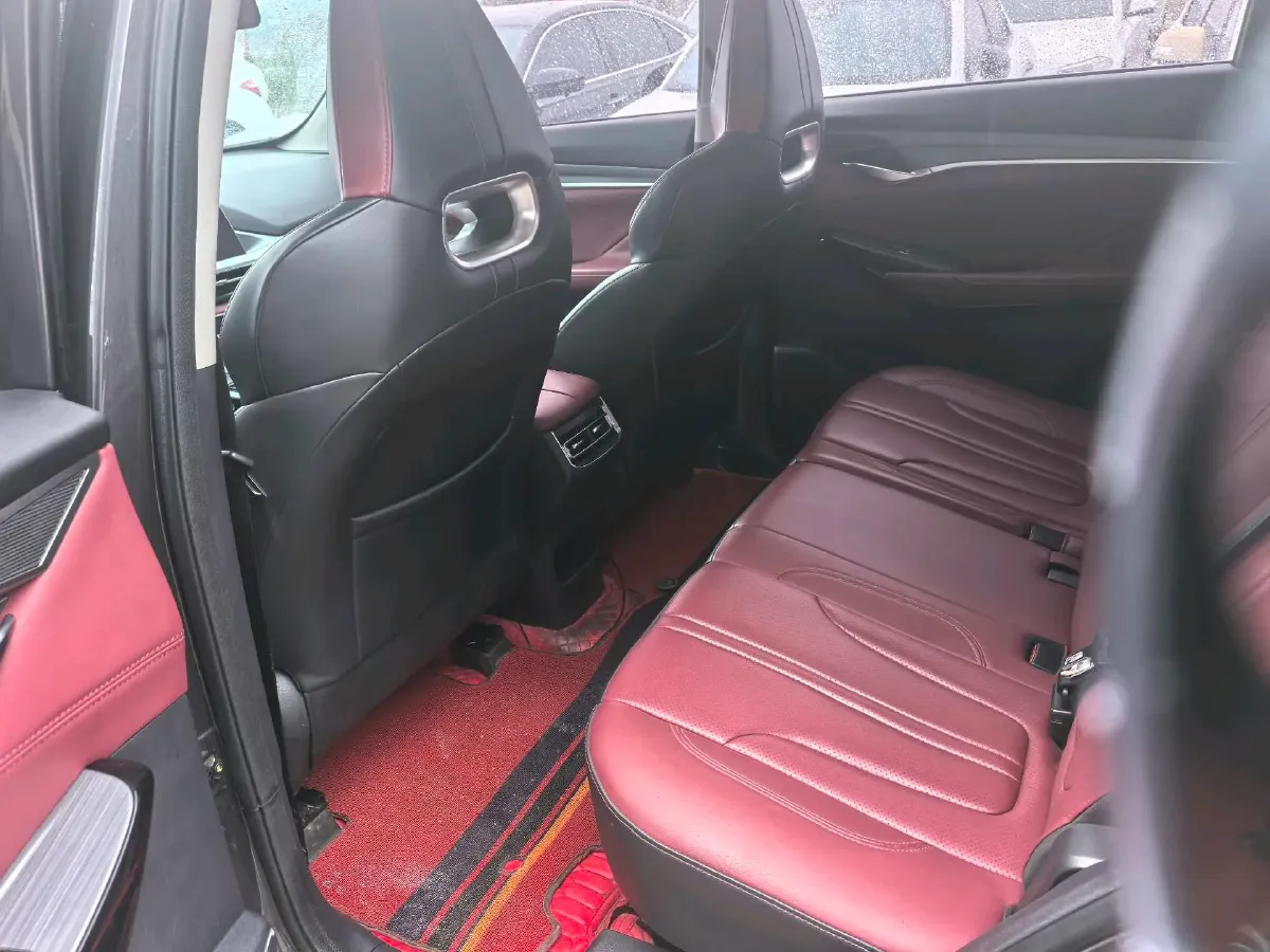 2022 ChangAn CS75 Plus 1.5T 178HP L4 6AT,autocango,china used car exporter,china ev exporter,chinese used car exporter,chinese used ev exporter