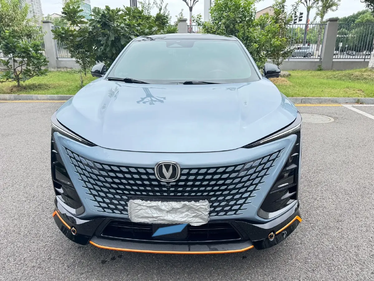 2022 ChangAn UNI-T 1.5T 188HP L4 7DCT,autocango,china used car exporter,china ev exporter,chinese used car exporter,chinese used ev exporter