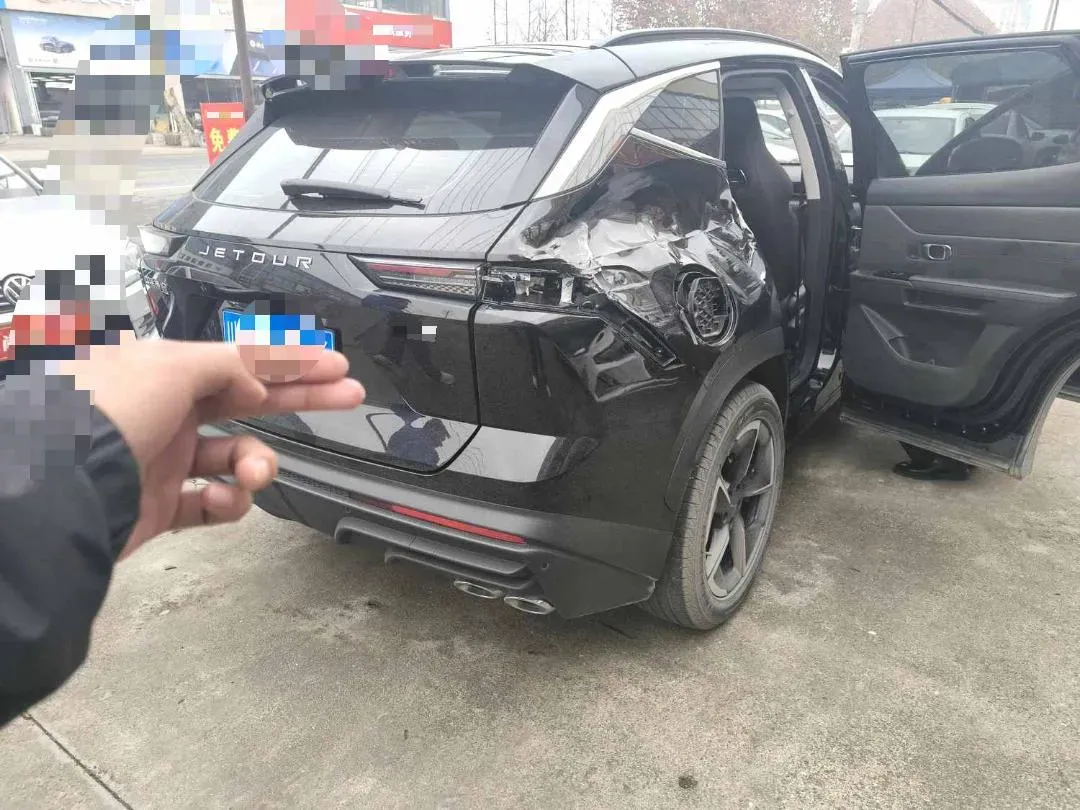 2025 Jetour DASHING 1.5T 184HP L4 7DCT,autocango,china used car exporter,china ev exporter,chinese used car exporter,chinese used ev exporter