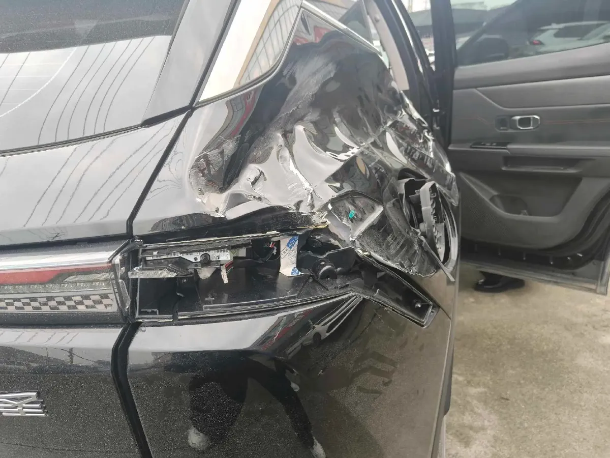 2025 Jetour DASHING 1.5T 184HP L4 7DCT,autocango,china used car exporter,china ev exporter,chinese used car exporter,chinese used ev exporter