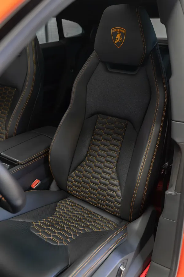 2021 Lamborghini Urus 4.0T 641HP V8 8AT,autocango,china used car exporter,china ev exporter,chinese used car exporter,chinese used ev exporter