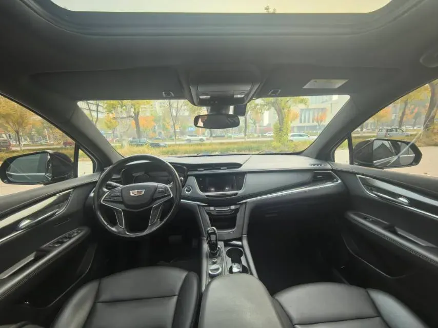 2021 Cadillac XT5 2.0T 237HP L4 9AT,autocango,china used car exporter,china ev exporter,chinese used car exporter,chinese used ev exporter