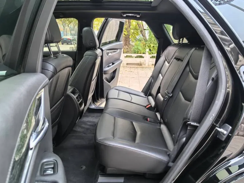 2021 Cadillac XT5 2.0T 237HP L4 9AT,autocango,china used car exporter,china ev exporter,chinese used car exporter,chinese used ev exporter