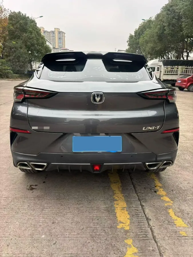 2020 ChangAn UNI-T 1.5T 180HP L4 7DCT,autocango,china used car exporter,china ev exporter,chinese used car exporter,chinese used ev exporter