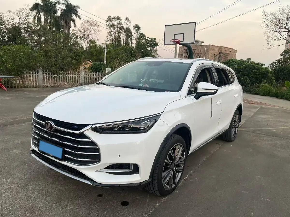 2018 BYD Tang 2.0T 205HP L4 6AT