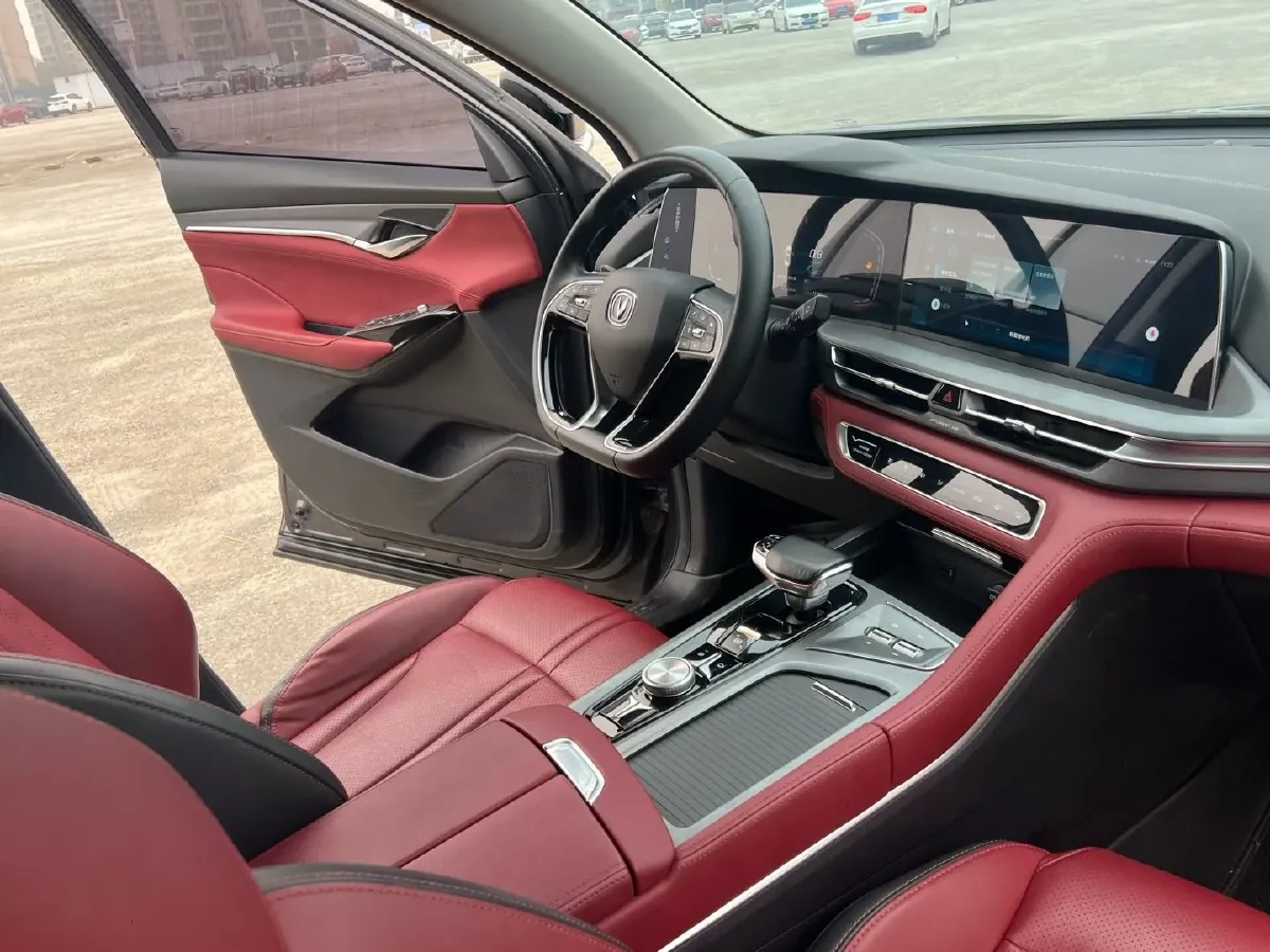 2021 ChangAn CS75 Plus 1.5T 178HP L4 6AT,autocango,china used car exporter,china ev exporter,chinese used car exporter,chinese used ev exporter