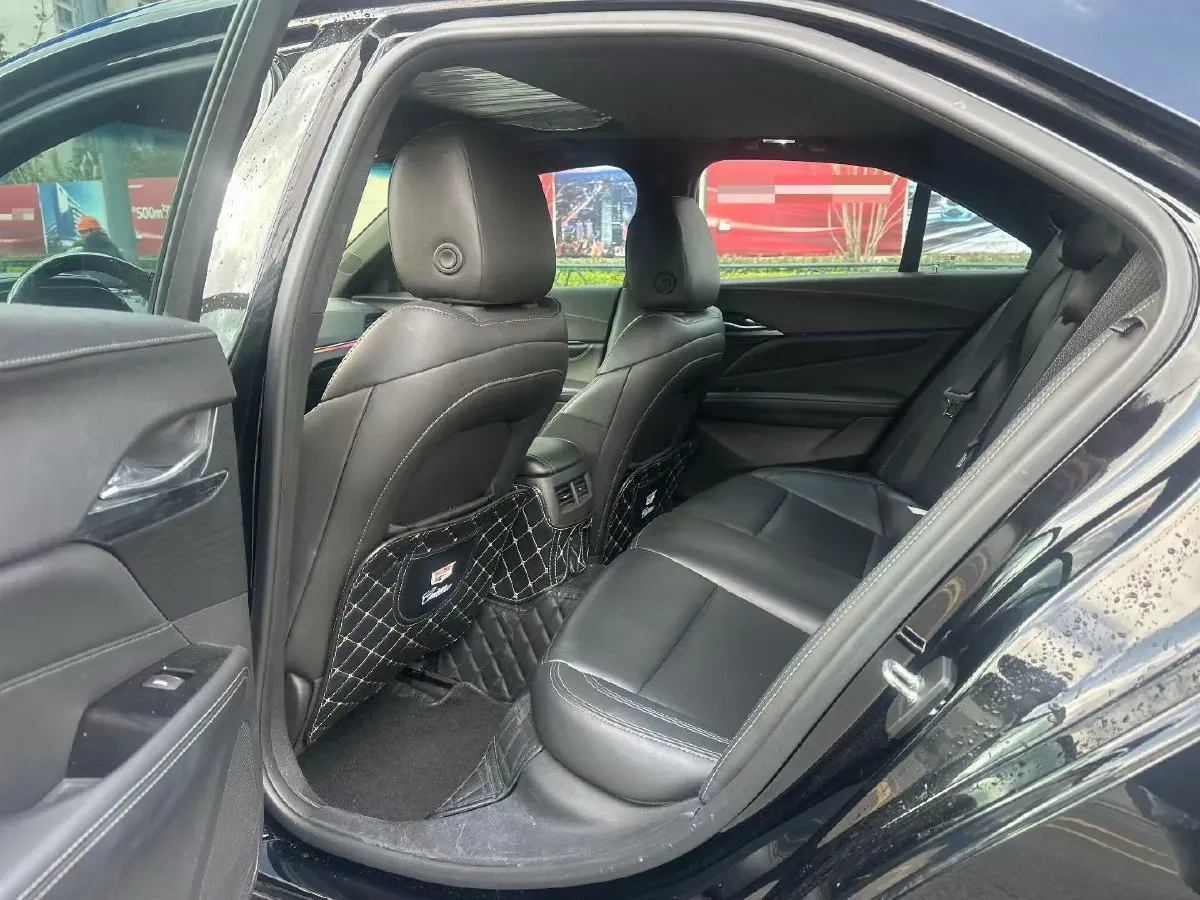 2021 Cadillac CT4 2.0T 237HP L4 8AT,autocango,china used car exporter,china ev exporter,chinese used car exporter,chinese used ev exporter