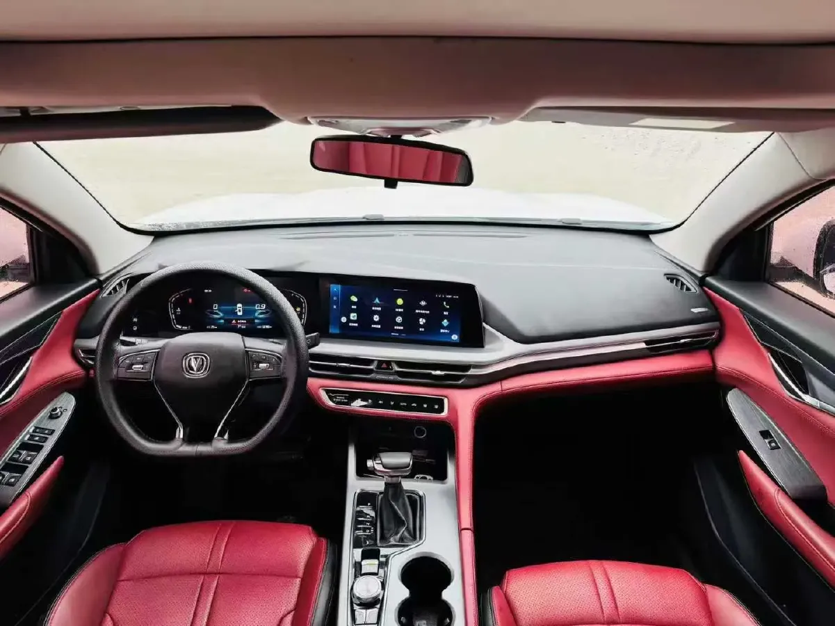 2022 ChangAn CS75 Plus 1.5T 178HP L4 6AT,autocango,china used car exporter,china ev exporter,chinese used car exporter,chinese used ev exporter