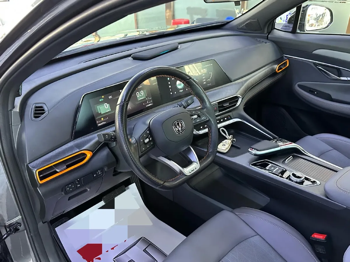 2022 ChangAn UNI-T 1.5T 188HP L4 7DCT,autocango,china used car exporter,china ev exporter,chinese used car exporter,chinese used ev exporter