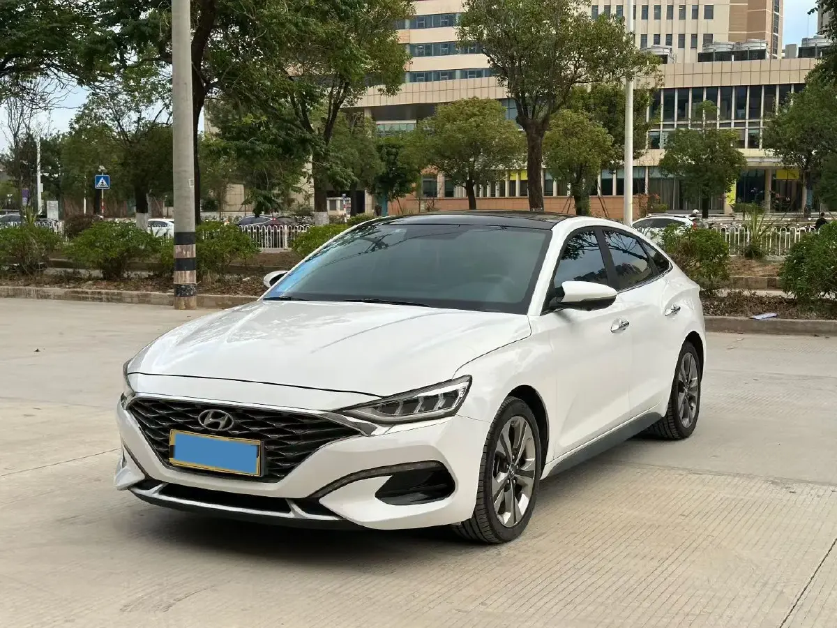 2019 Hyundai La Festa 1.6T 204HP L4 7DCT 2019 Hyundai La Festa 1.6T 204HP L4 7DCT