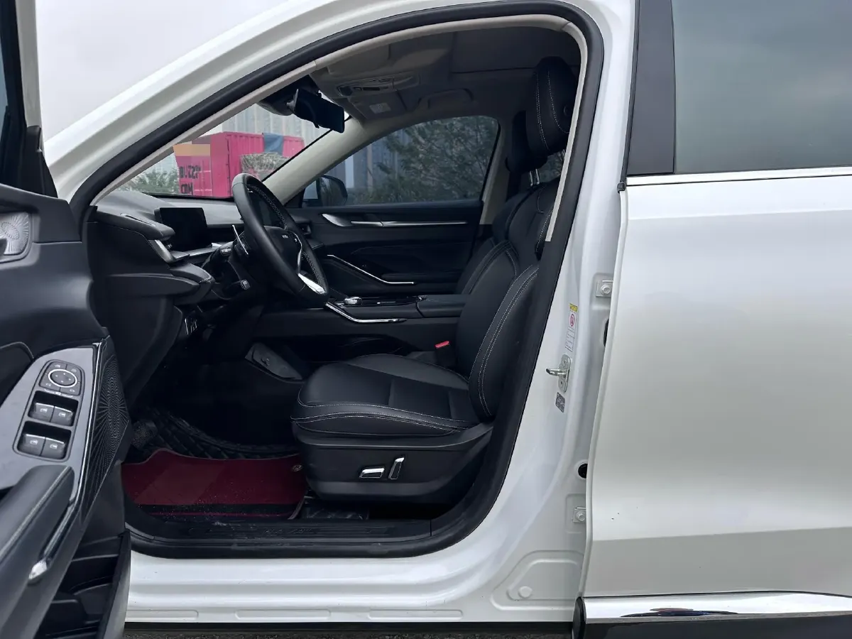 2021 Haval H6 2.0T 211HP L4 7DCT,autocango,china used car exporter,china ev exporter,chinese used car exporter,chinese used ev exporter