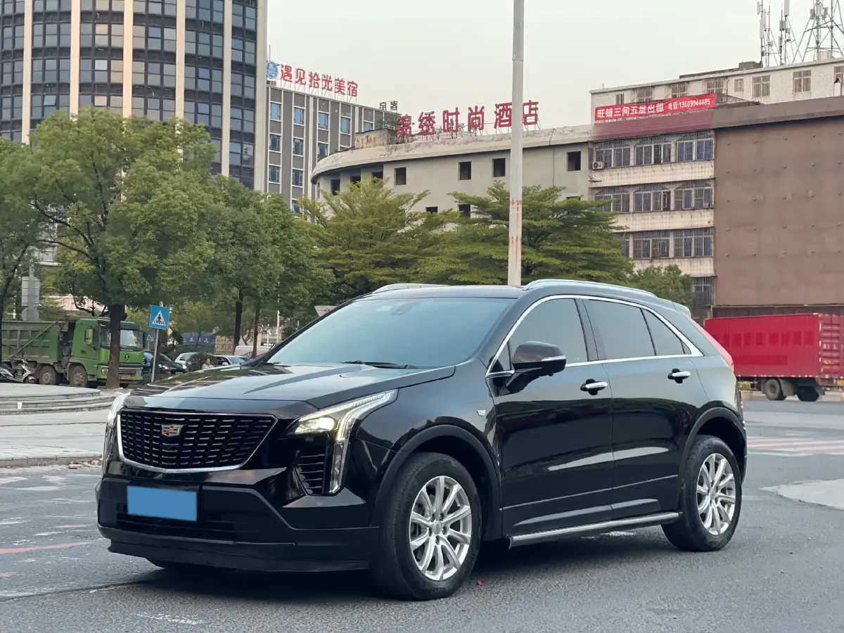 2022 Cadillac XT4 2.0T 237HP L4 9AT