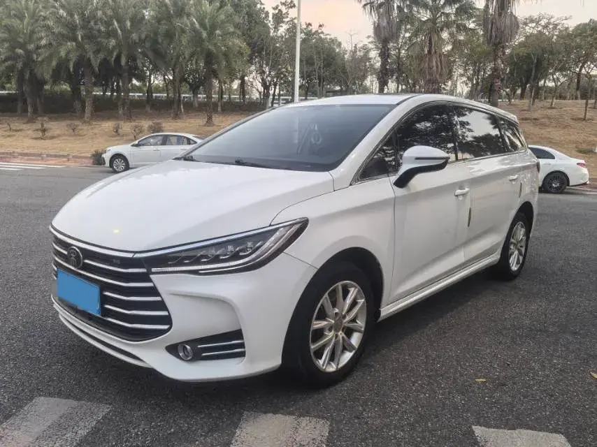 2019 BYD Song MAX 1.5T 160HP L4 6MT