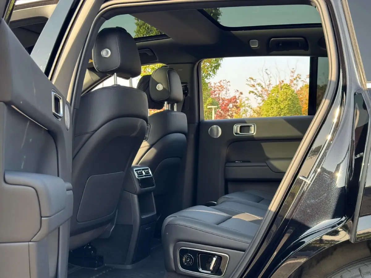 2024 Li L7 Range Extended 154HP REEV 42.8KWH,autocango,china used car exporter,china ev exporter,chinese used car exporter,chinese used ev exporter