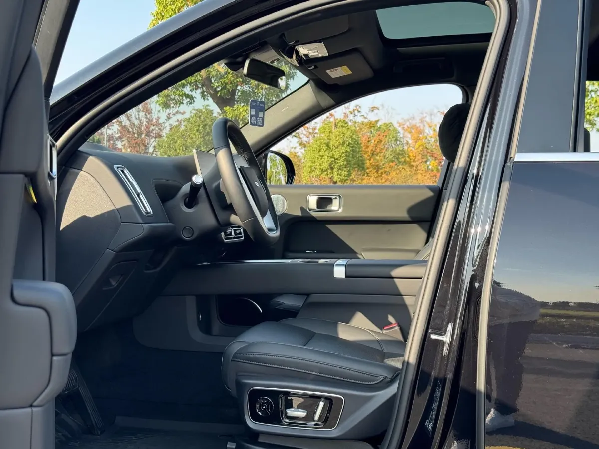 2024 Li L7 Range Extended 154HP REEV 42.8KWH,autocango,china used car exporter,china ev exporter,chinese used car exporter,chinese used ev exporter