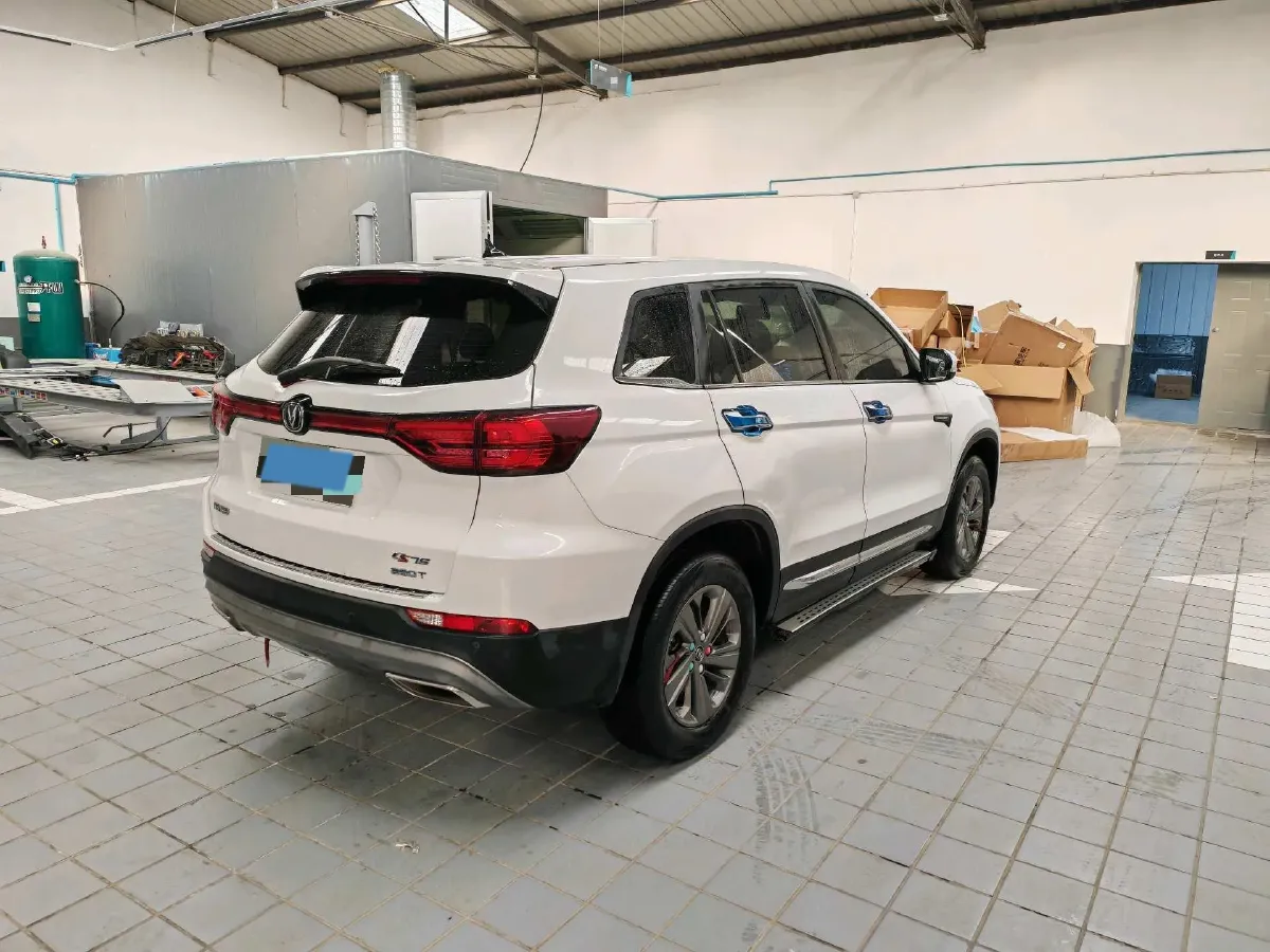 2020 ChangAn CS75 1.5T 178HP L4 6MT,autocango,china used car exporter,china ev exporter,chinese used car exporter,chinese used ev exporter