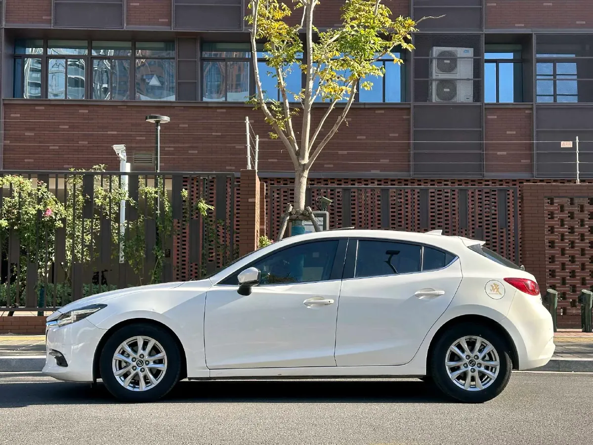 2017 Mazda 3 Axela 1.5L 117HP L4 6AT,autocango,china used car exporter,china ev exporter,chinese used car exporter,chinese used ev exporter