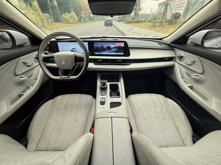 2024 Fulwin FulwinA8 1.5T 156HP L4 1DHT PHEV 18.3KWH,autocango,china used car exporter,china ev exporter,chinese used car exporter,chinese used ev exporter