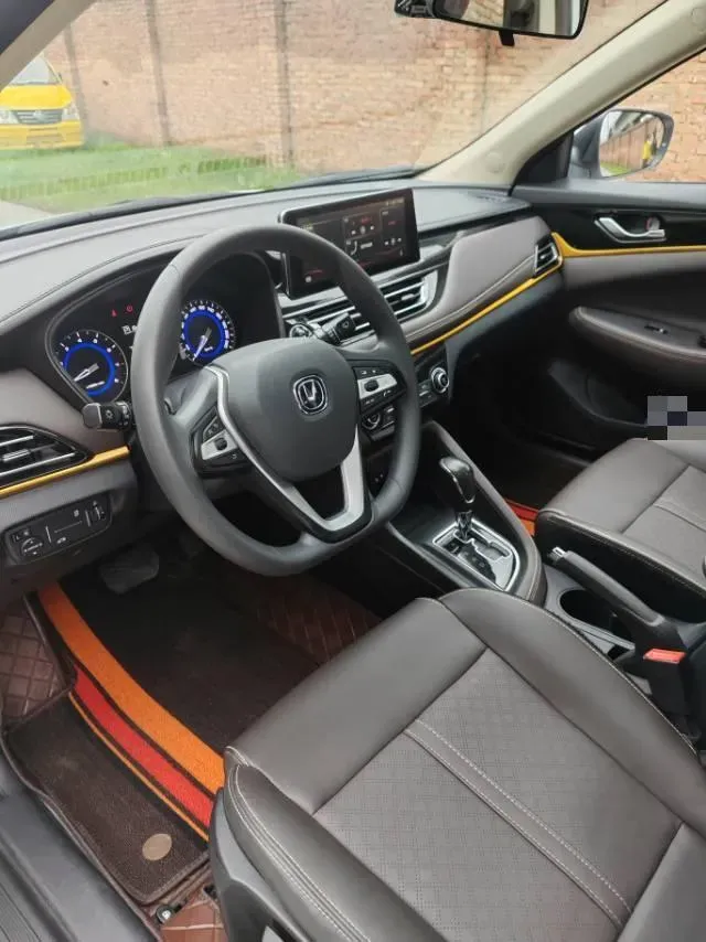 2019 ChangAn Eado DT 1.6L 125HP L4 4AT,autocango,china used car exporter,china ev exporter,chinese used car exporter,chinese used ev exporter