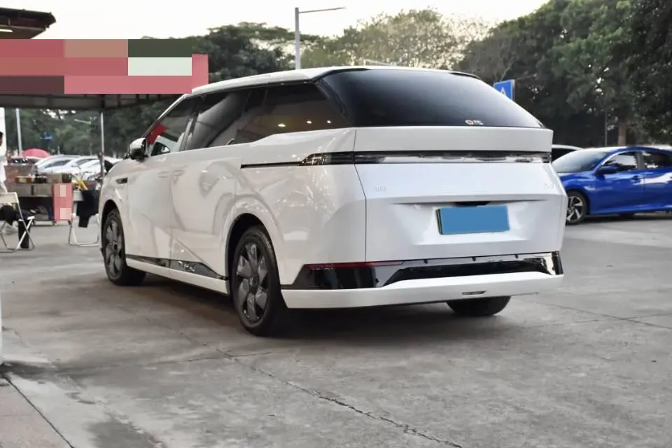 2024 Xpeng X9 BEV 101.5KWH,autocango,china used car exporter,china ev exporter,chinese used car exporter,chinese used ev exporter