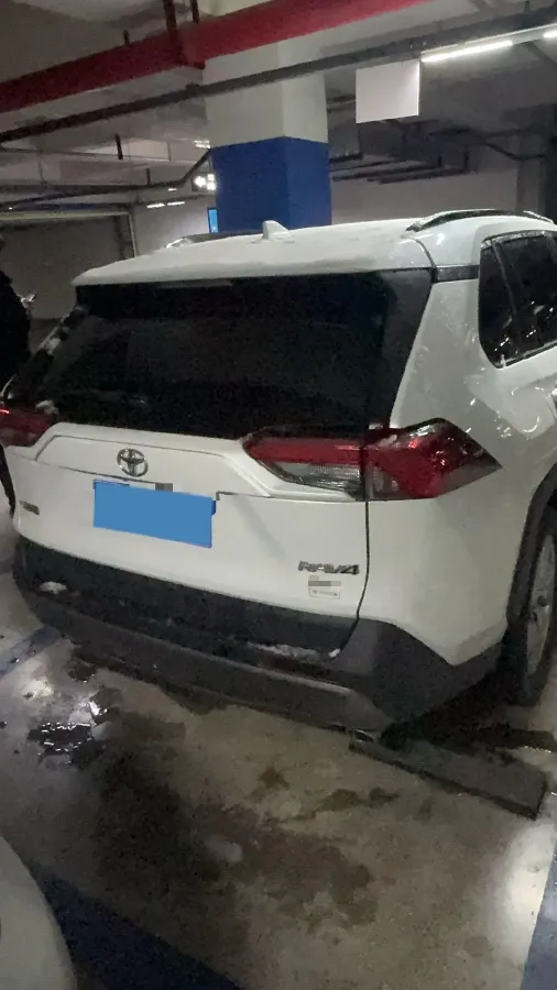 2021 Toyota RAV4 2.0L 171HP L4 CVT,autocango,china used car exporter,china ev exporter,chinese used car exporter,chinese used ev exporter