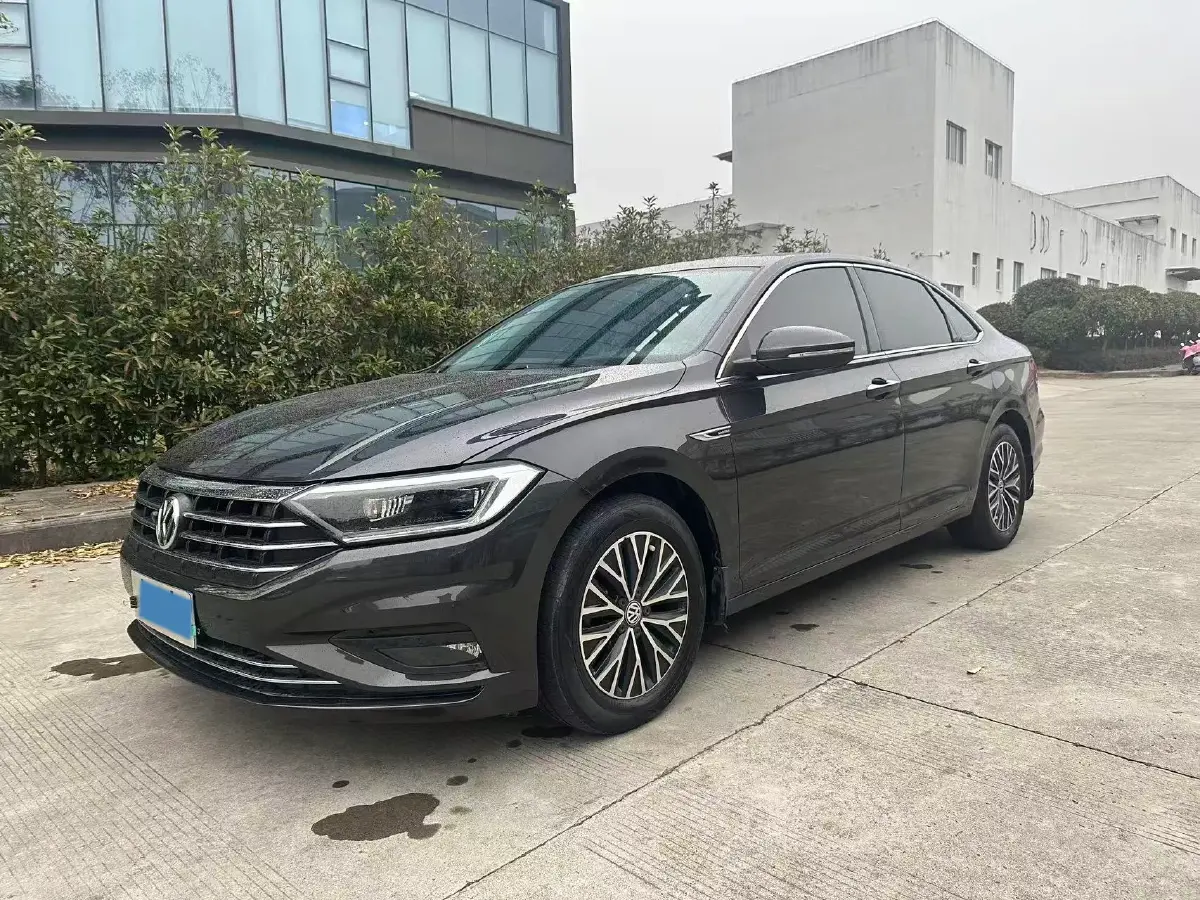 2020 Volkswagen Sagitar 1.4T 150HP L4 7DCT