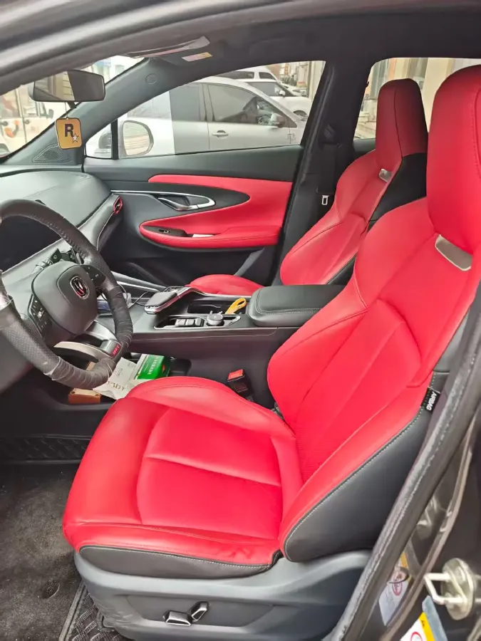 2020 ChangAn UNI-T 1.5T 180HP L4 7DCT,autocango,china used car exporter,china ev exporter,chinese used car exporter,chinese used ev exporter