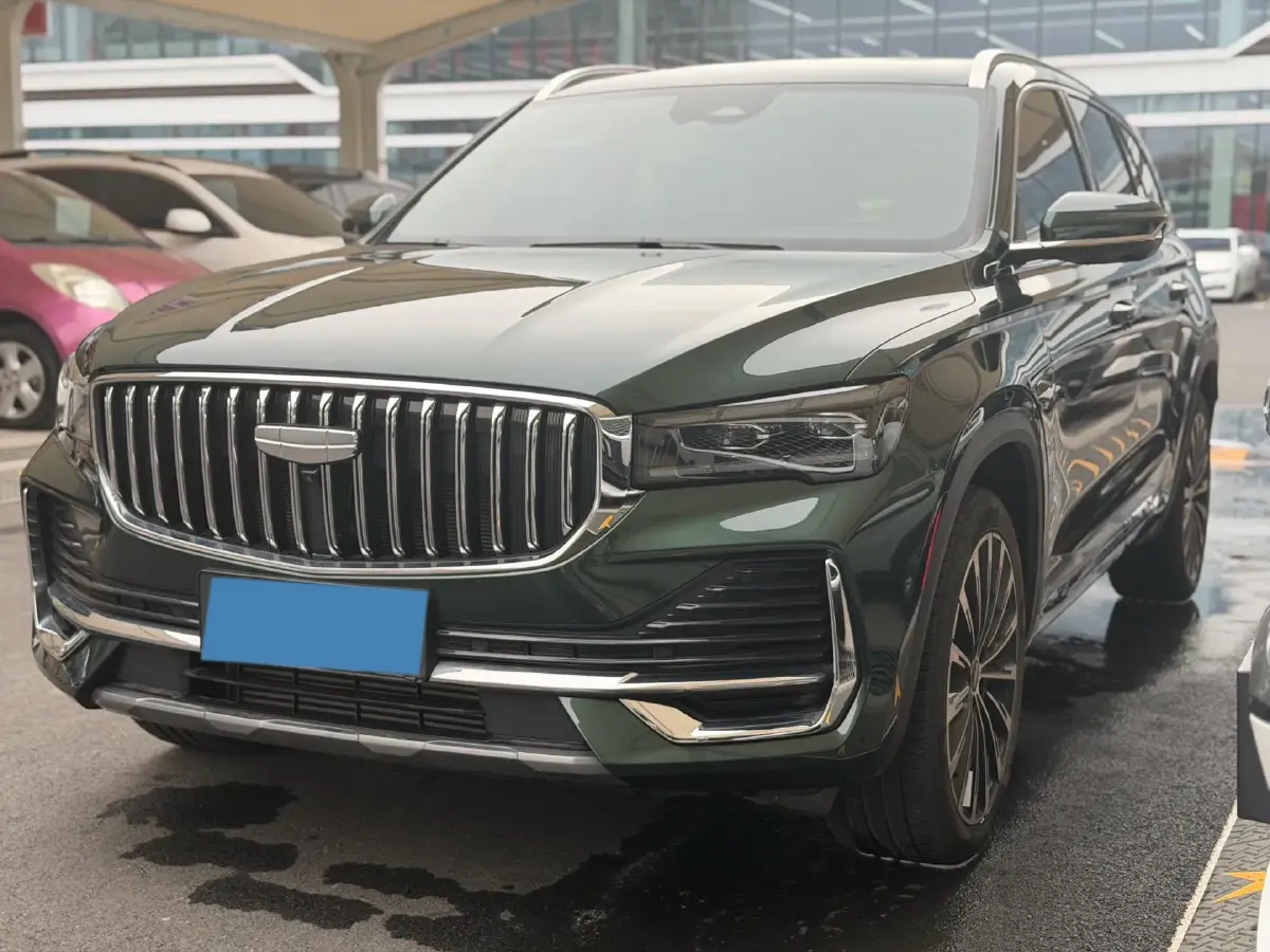 2025 Geely Monjaro 2.0T 238HP L4 8AT