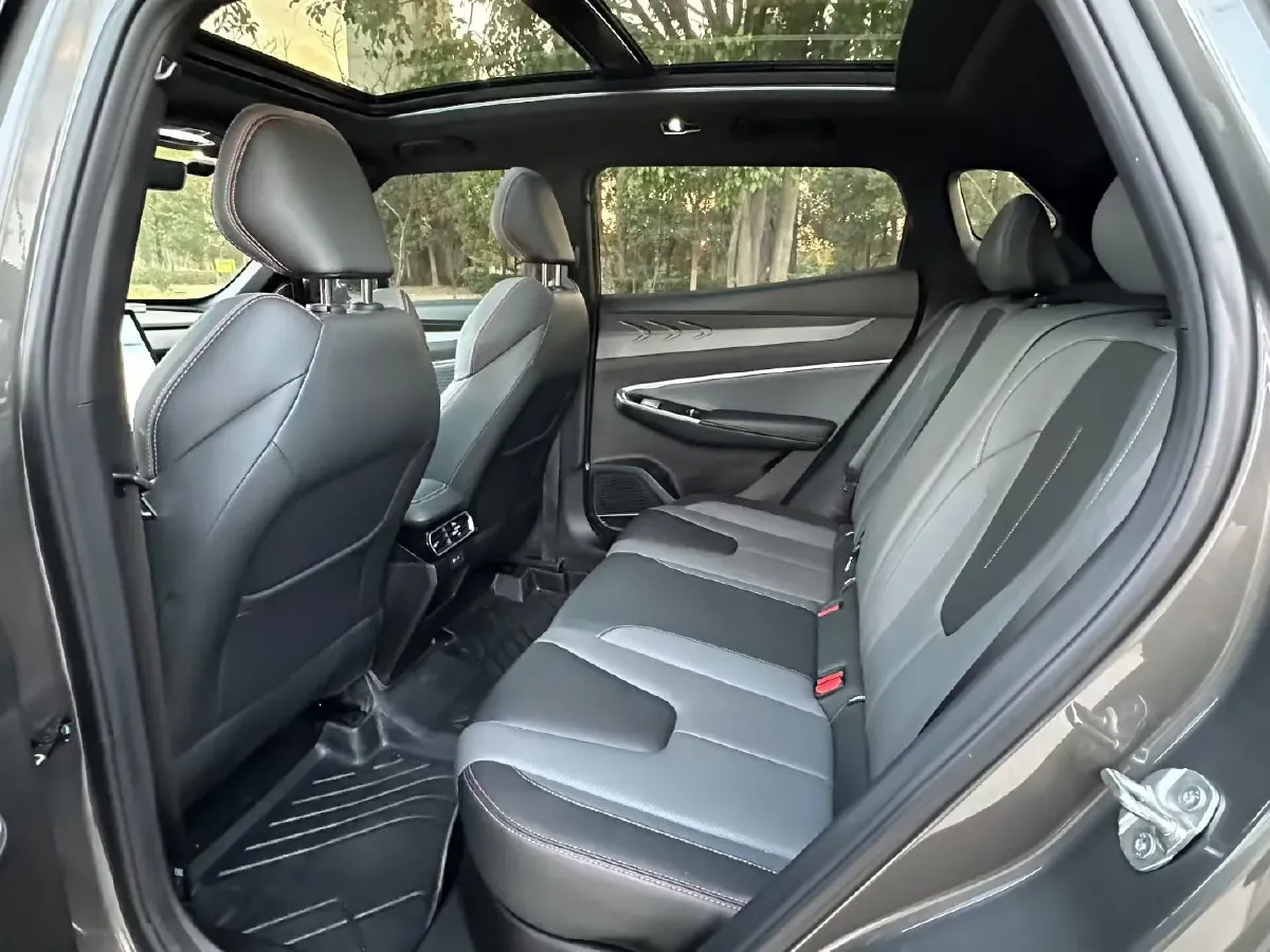 2023 Geely Azkarra 1.5T 181HP L4 7DCT,autocango,china used car exporter,china ev exporter,chinese used car exporter,chinese used ev exporter