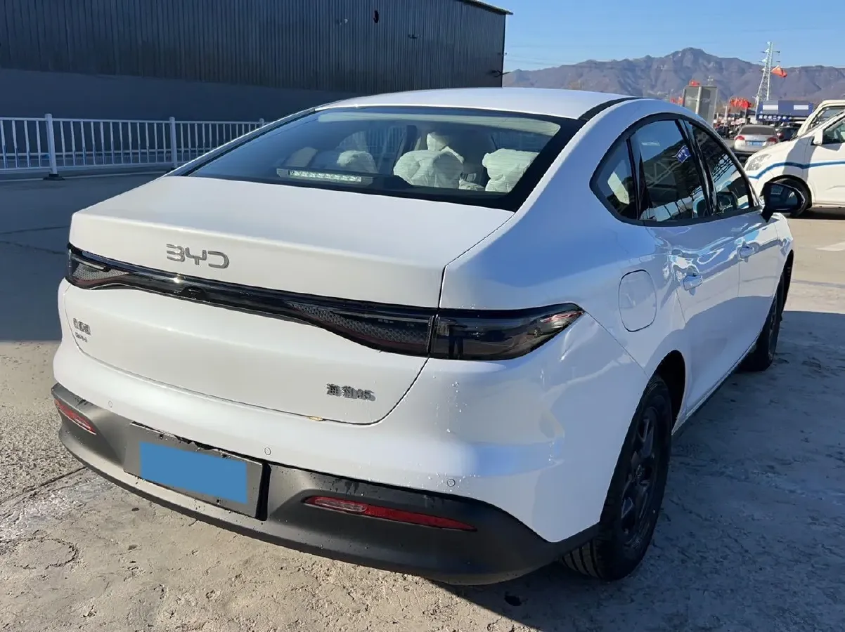 2025 BYD Seal05 DM-i 1.5L 101HP L4 E-CVT PHEV 7.68KWH,autocango,china used car exporter,china ev exporter,chinese used car exporter,chinese used ev exporter