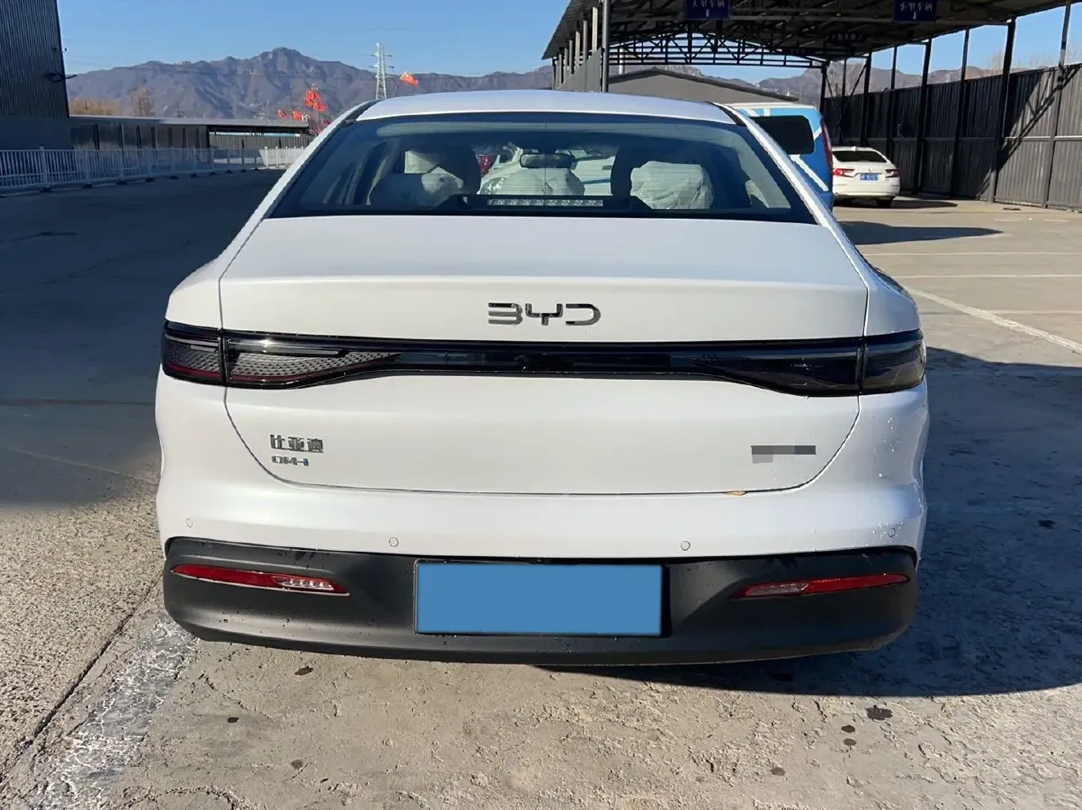 2025 BYD Seal05 DM-i 1.5L 101HP L4 E-CVT PHEV 7.68KWH,autocango,china used car exporter,china ev exporter,chinese used car exporter,chinese used ev exporter