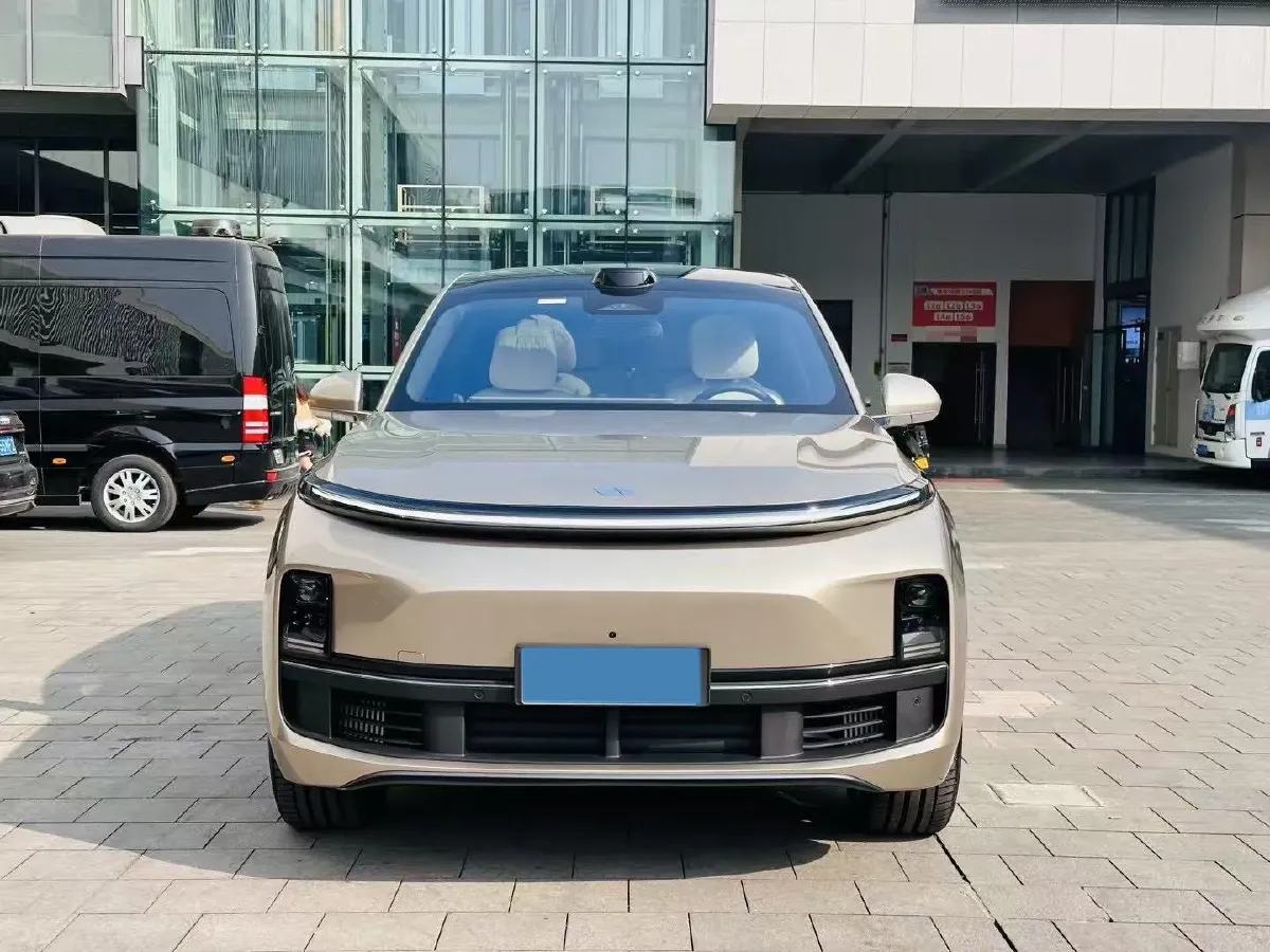 2024 Li L9 Range Extended 154HP REEV 52.3KWH,autocango,china used car exporter,china ev exporter,chinese used car exporter,chinese used ev exporter