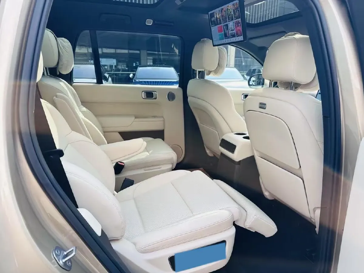 2024 Li L9 Range Extended 154HP REEV 52.3KWH,autocango,china used car exporter,china ev exporter,chinese used car exporter,chinese used ev exporter