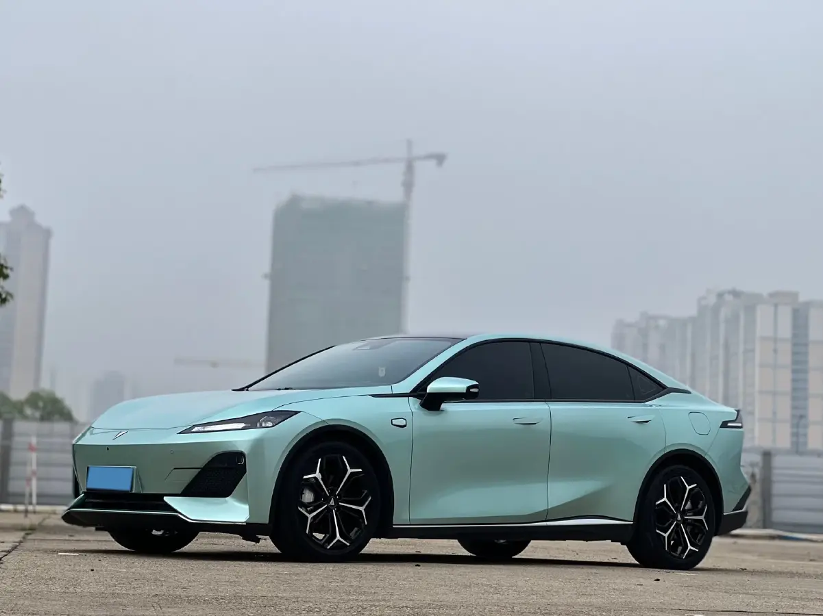 2023 Deepal SL03 1.5L 95HP L4 REEV 28.39KWH