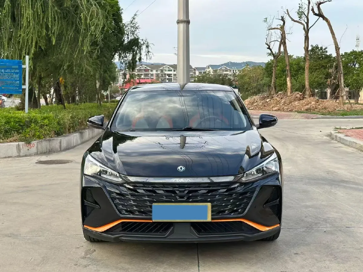 2023 DongFeng Aeolus YiXuan 1.5L 125HP L4 6DCT,autocango,china used car exporter,china ev exporter,chinese used car exporter,chinese used ev exporter