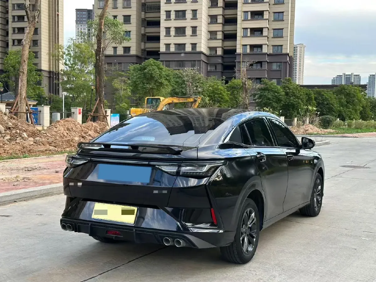 2023 DongFeng Aeolus YiXuan 1.5L 125HP L4 6DCT,autocango,china used car exporter,china ev exporter,chinese used car exporter,chinese used ev exporter