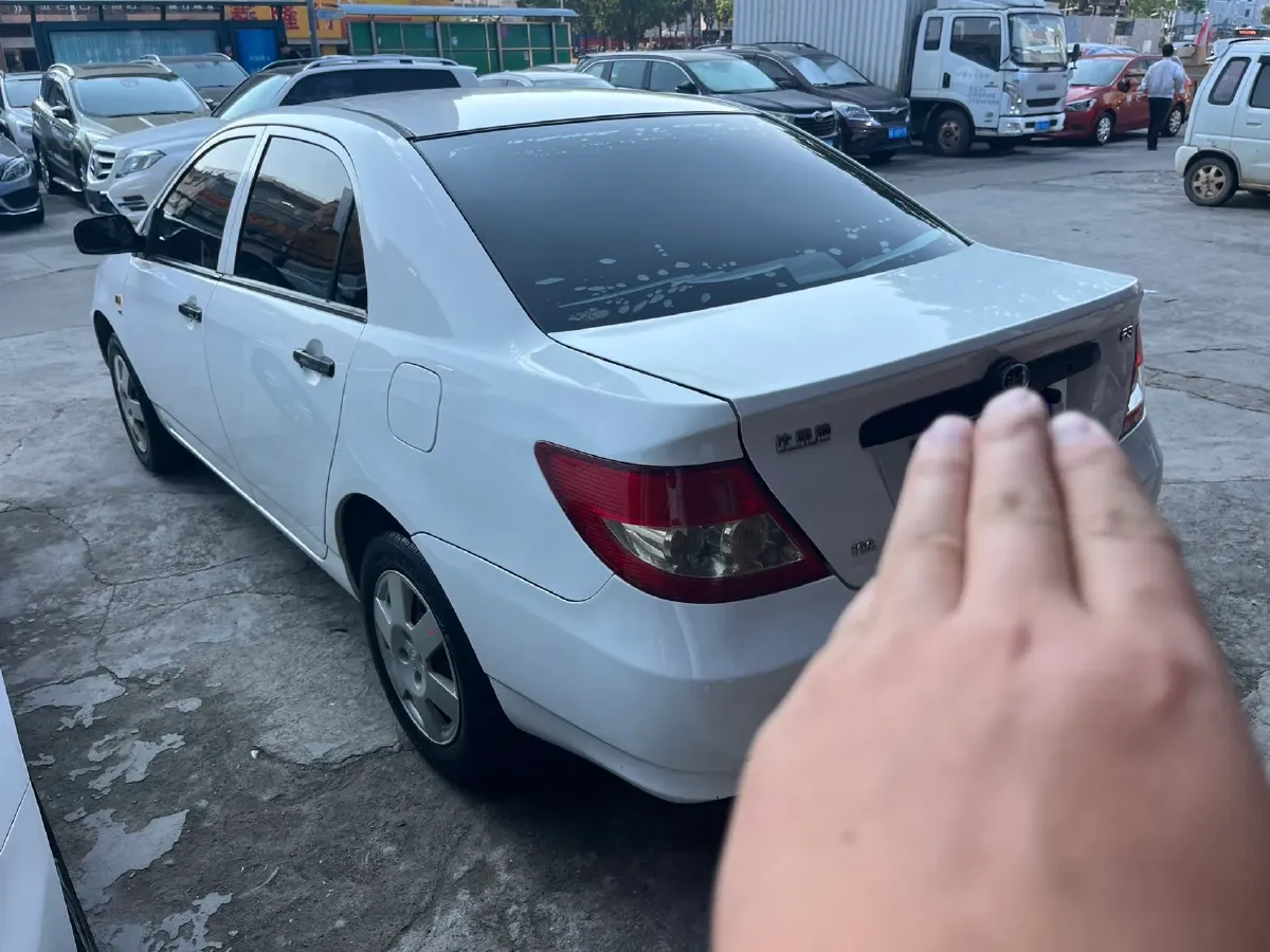 2013 FAW Vita V5 1.5L 102HP L4 5MT,autocango,china used car exporter,china ev exporter,chinese used car exporter,chinese used ev exporter