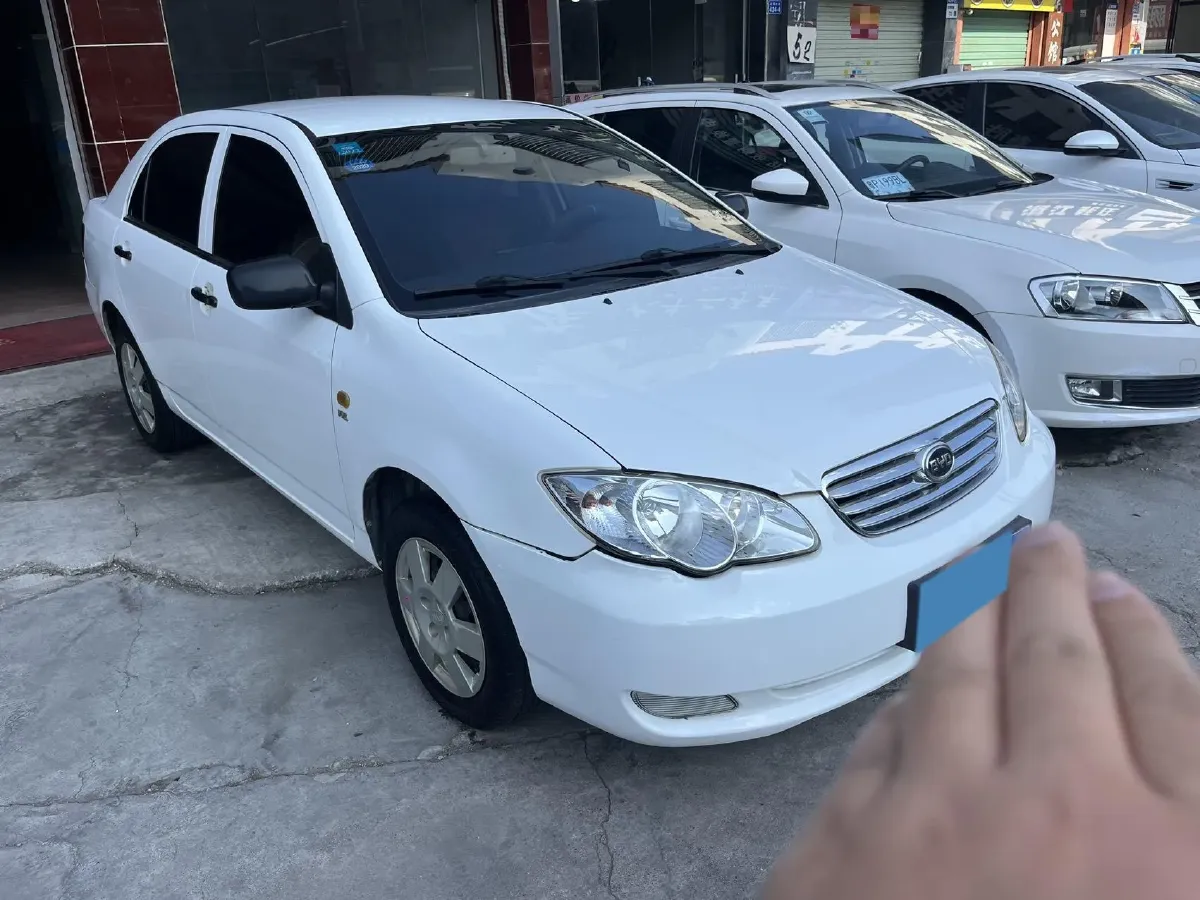 2013 FAW Vita V5 1.5L 102HP L4 5MT,autocango,china used car exporter,china ev exporter,chinese used car exporter,chinese used ev exporter