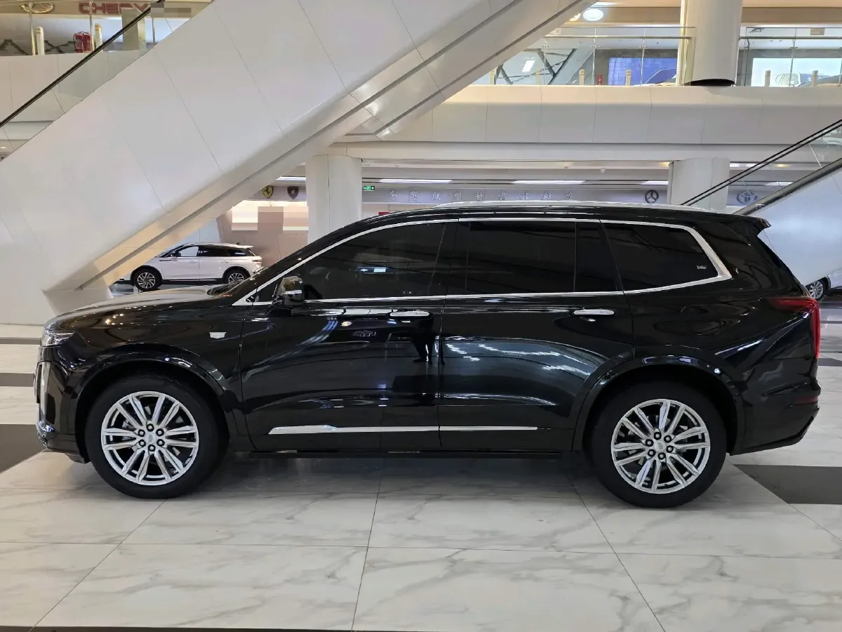 2022 Cadillac XT6 2.0T 237HP L4 9AT,autocango,china used car exporter,china ev exporter,chinese used car exporter,chinese used ev exporter