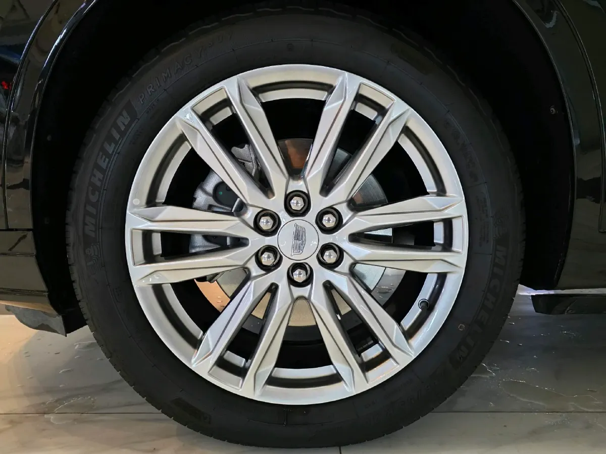 2022 Cadillac XT6 2.0T 237HP L4 9AT,autocango,china used car exporter,china ev exporter,chinese used car exporter,chinese used ev exporter